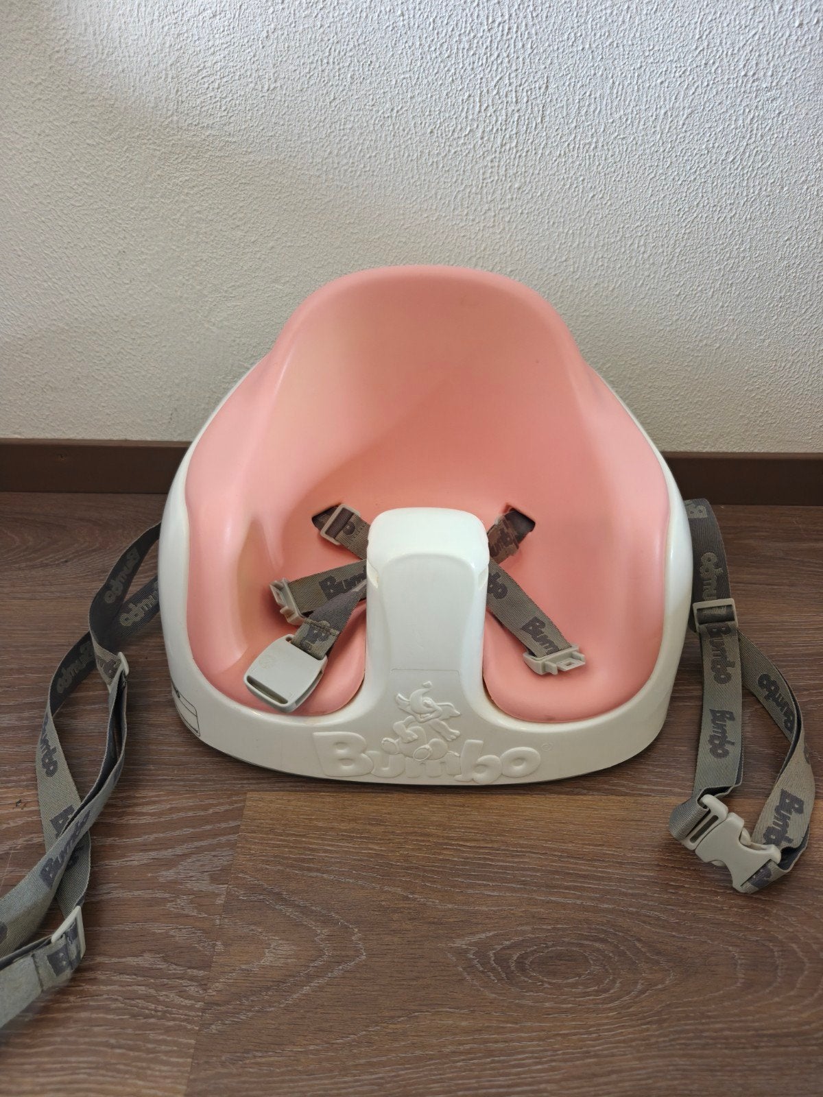 Bumbo Babyzitje Roze met Veiligheidsgordel, Ophalen, Zo goed als nieuw, Overige typen, Gordel(s)