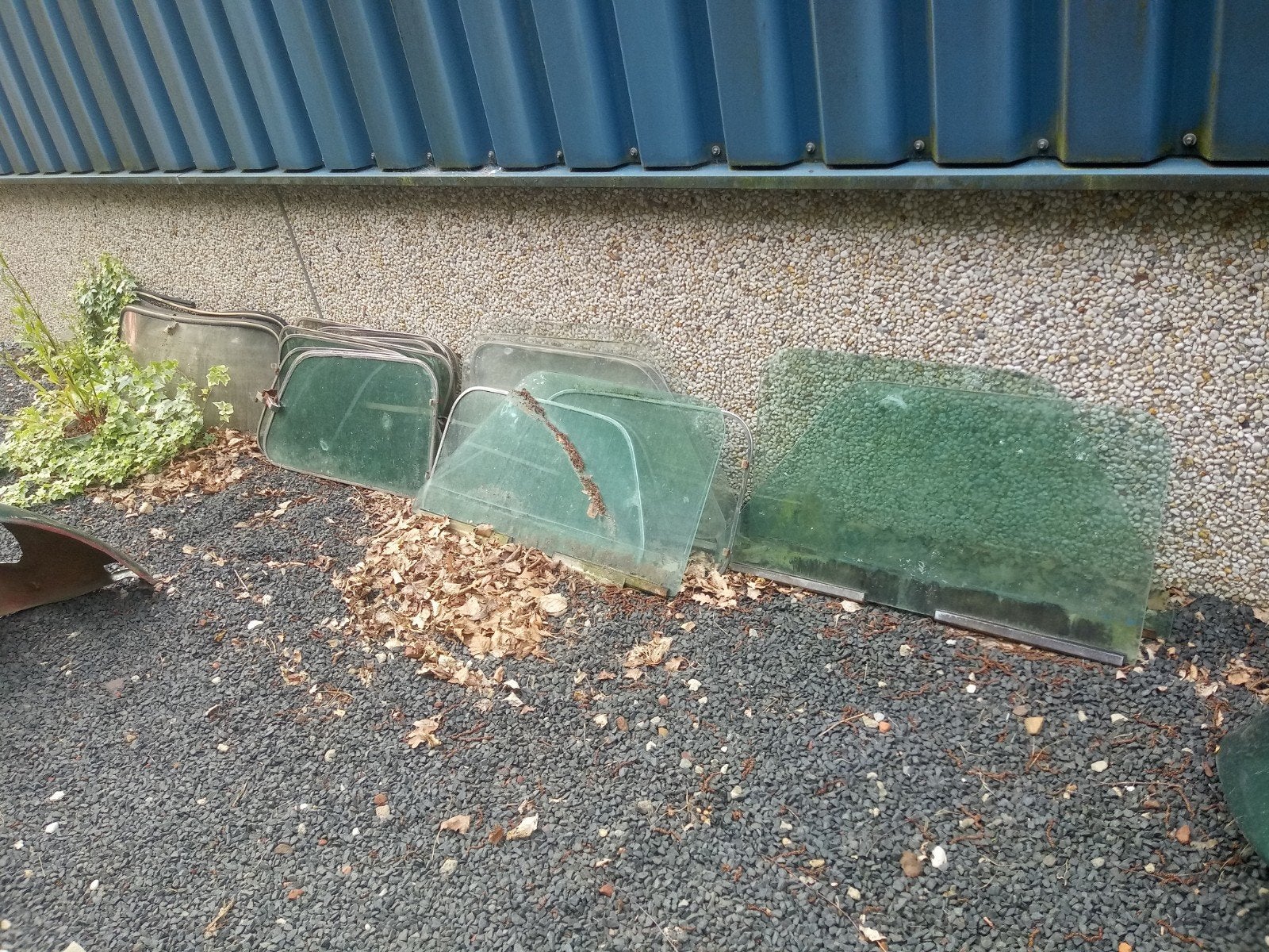 Te koop oldtimer BMW delen en mini ruiten, Ophalen, BMW