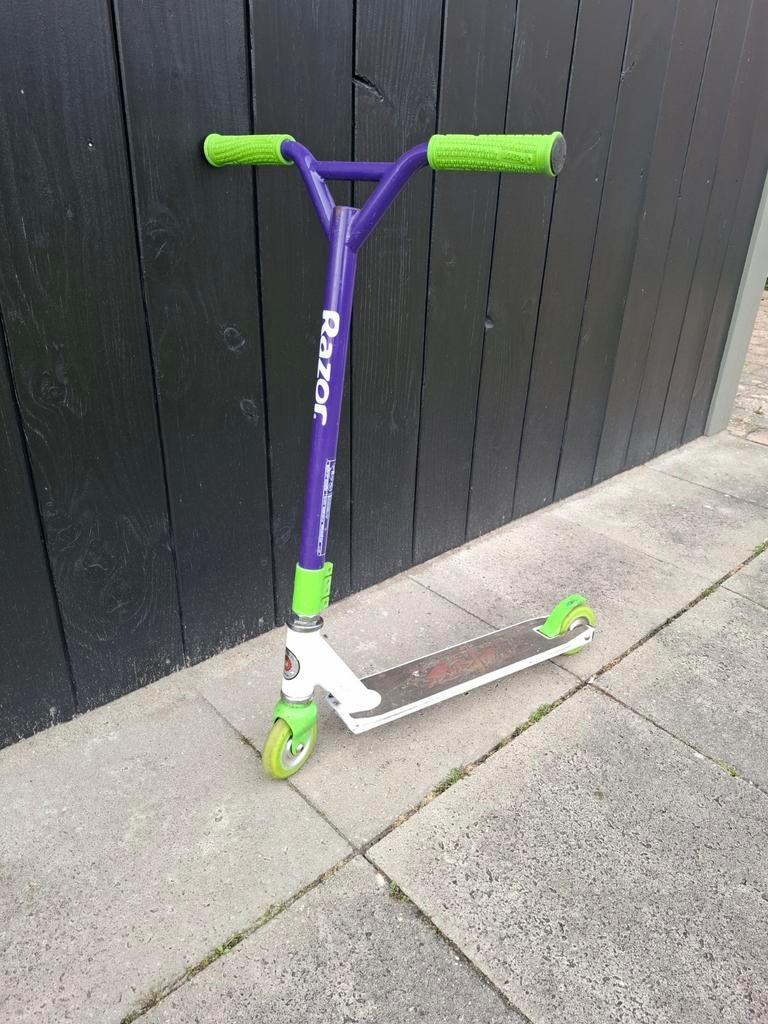Razor step - paars met groen, Ophalen of Verzenden, Gebruikt, Gewone step, Razor