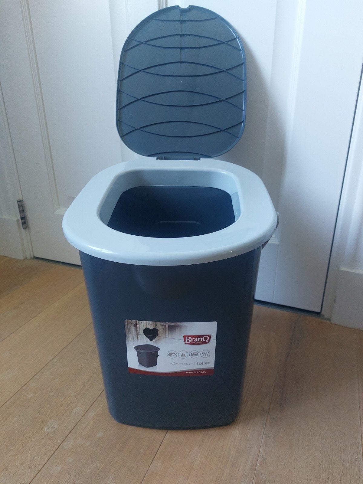 BranQ compact toilet incl. afvaltanktievoeging, Ophalen, Zo goed als nieuw