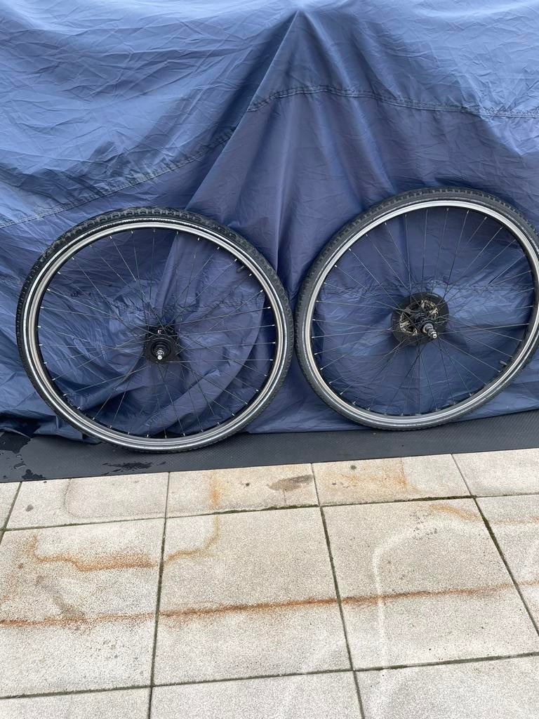 2x fiets wielen 28 inch/8 versnellingen, Fietsen en Brommers, Fietsonderdelen, Ophalen, Zo goed als nieuw, Wiel, Staal
