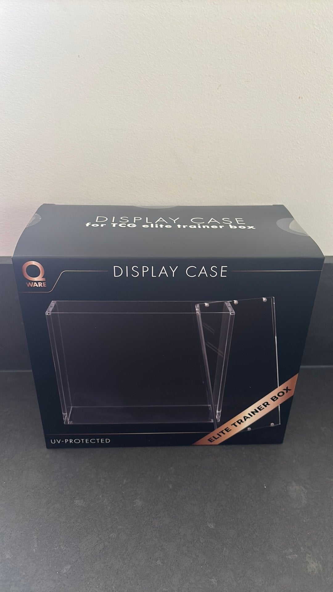 Pokemon Display case elite trainer box qware, Ophalen of Verzenden, Zo goed als nieuw, Boosterbox