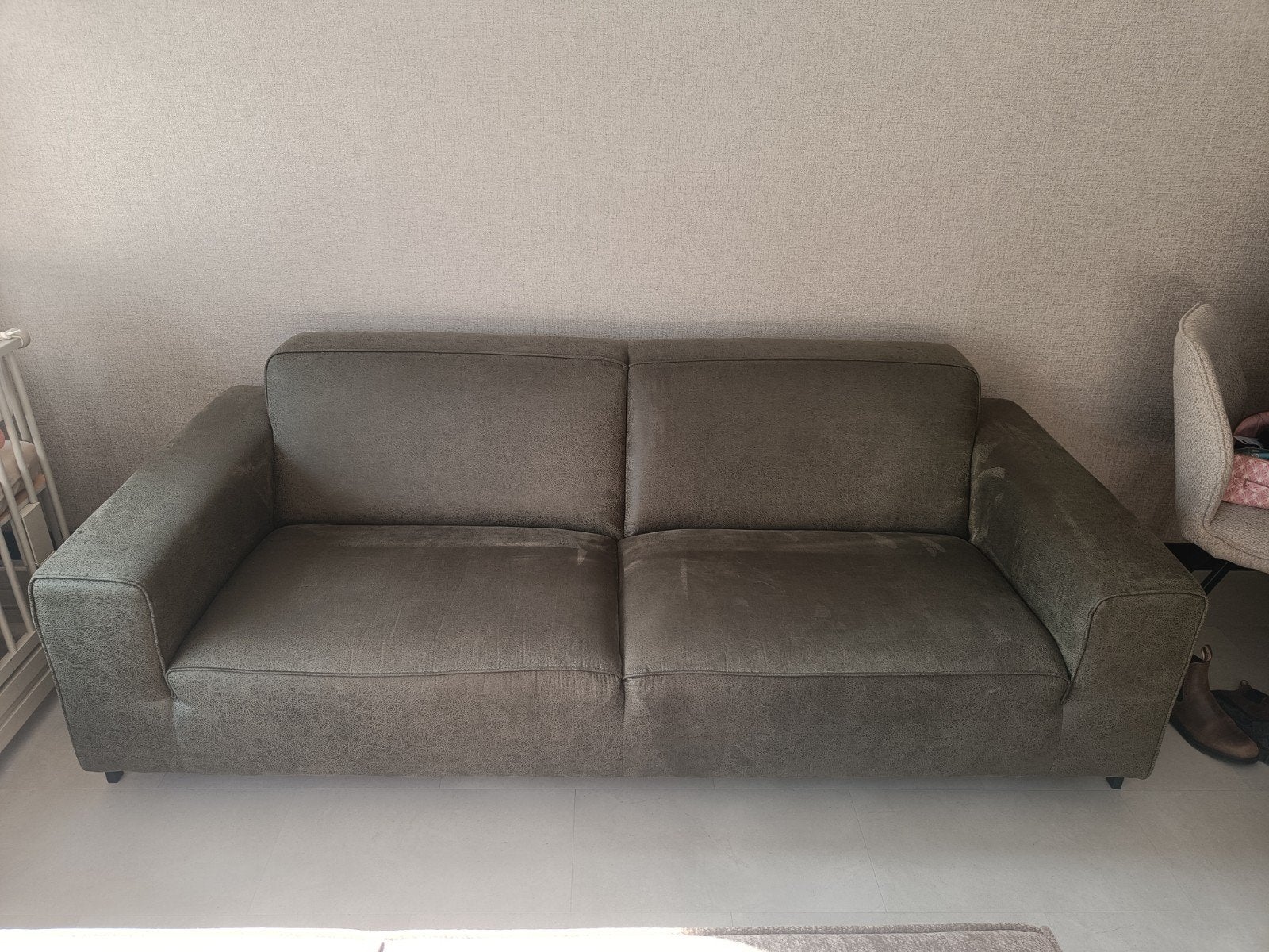 Comfortabele 3-zits bank, 215cm breed, textiel beschermd, Huis en Inrichting, Banken | Bankstellen, Ophalen, Driepersoons, 75 tot 100 cm