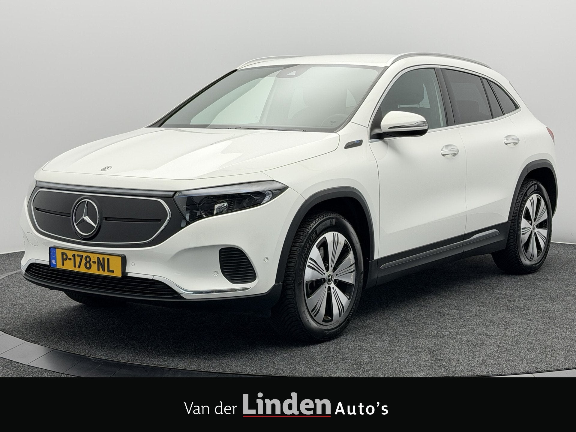 Mercedes-Benz EQA 250 Business Solution Luxury 67 kWh | SoH, Stof, Gebruikt, 190 pk, Origineel Nederlands