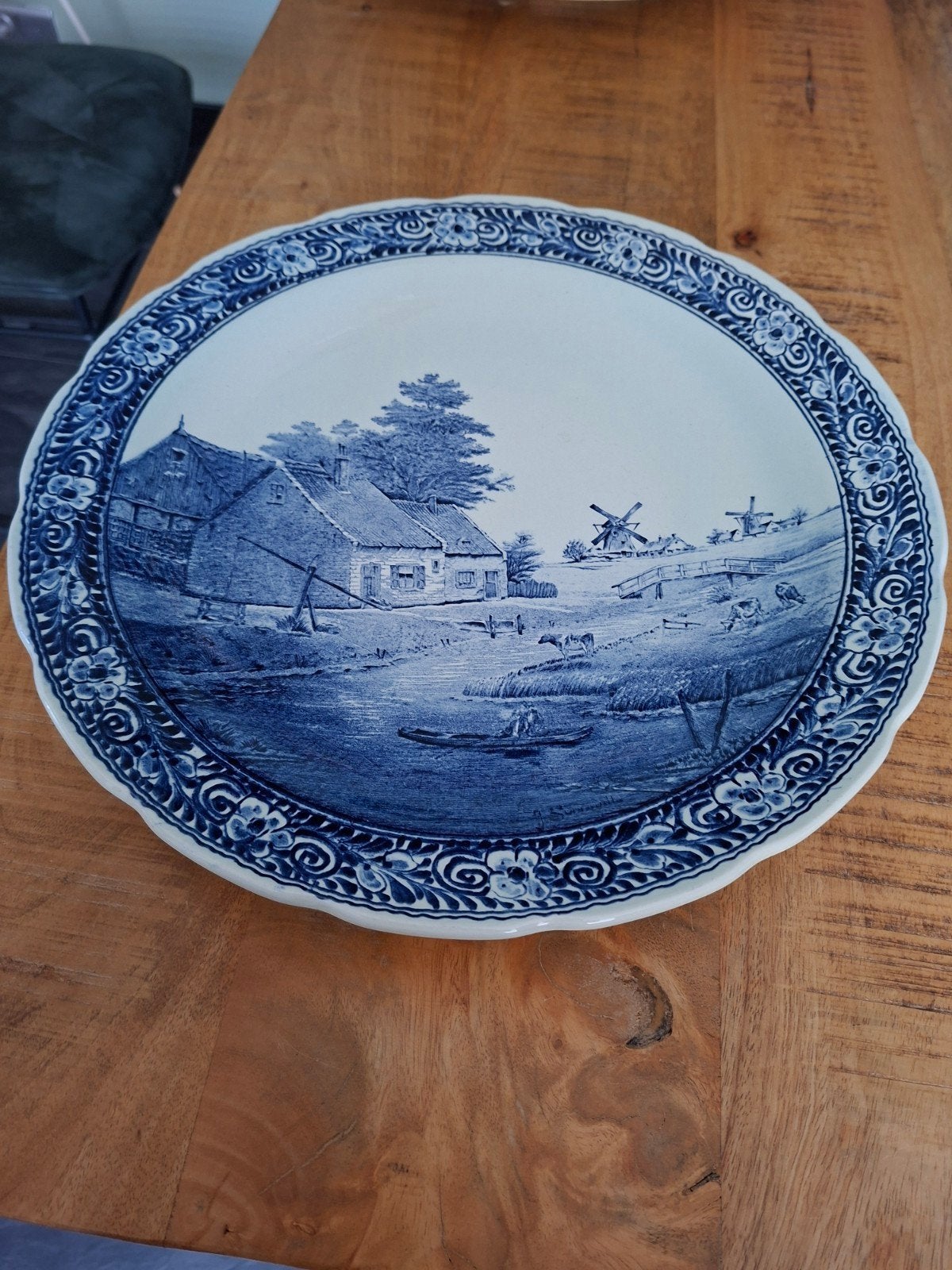 Twee Delfts blauwe wandborden van Boch België, Antiek en Kunst, Ophalen of Verzenden