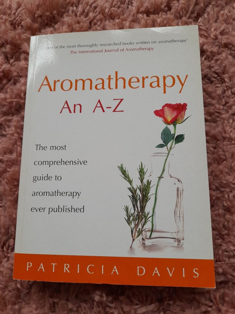 Aromatherapy an a-z auteur: patricia davis taal: engels ex, Boeken, Ophalen of Verzenden, Gelezen