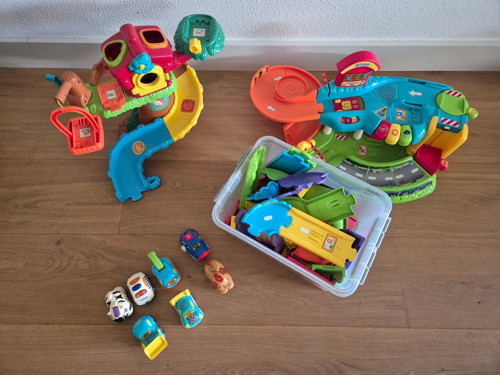 VTech Toet Toet Auto's Speelset: Boomhut, Garage & Auto's, Ophalen of Verzenden, Gebruikt, Auto, Met licht