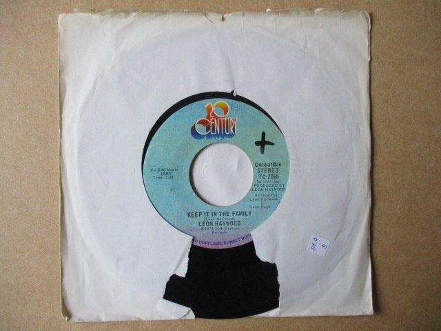 s2473 leon haywood - keep it in the family, Ophalen, Gebruikt, 7 inch, Overige genres