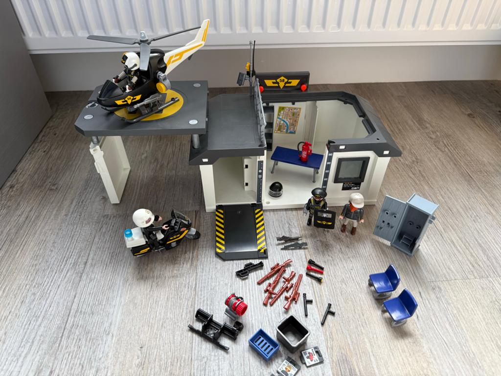Playmobil City Action Meeneem CIE-centrale met helikopter, Ophalen, Gebruikt