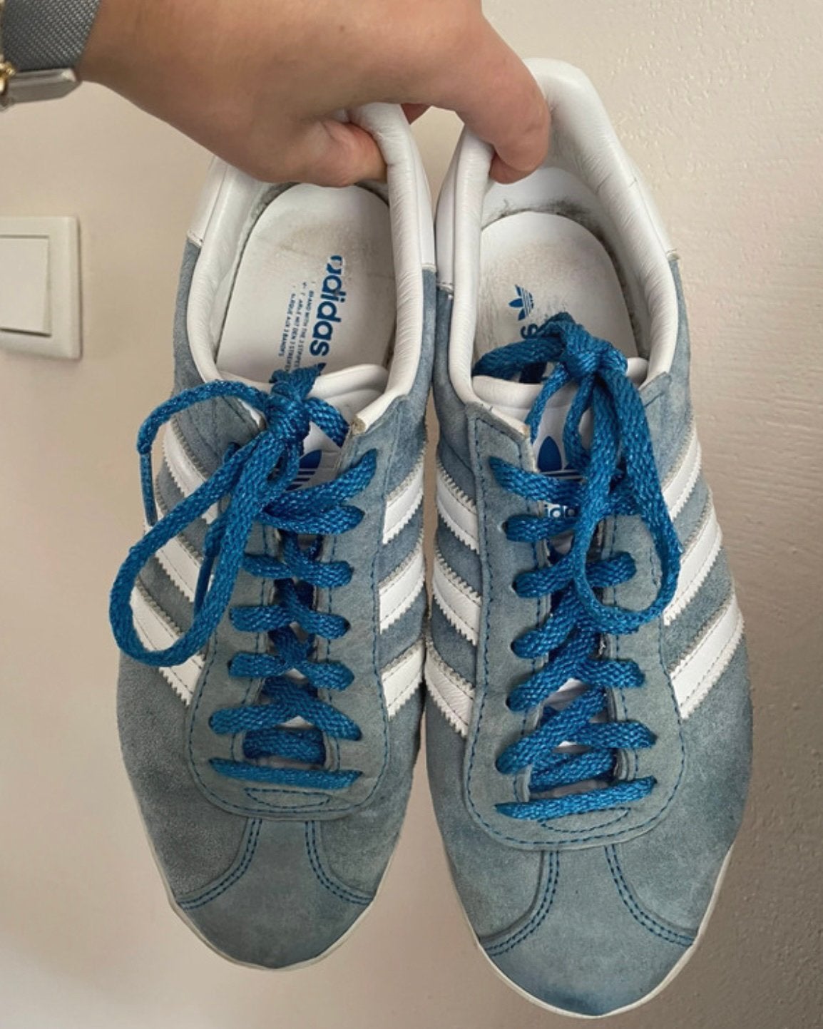 Adidas handball spezial schoenen blauw, Kleding | Dames, Schoenen, Blauw, Ophalen of Verzenden, Sneakers of Gympen, Gedragen