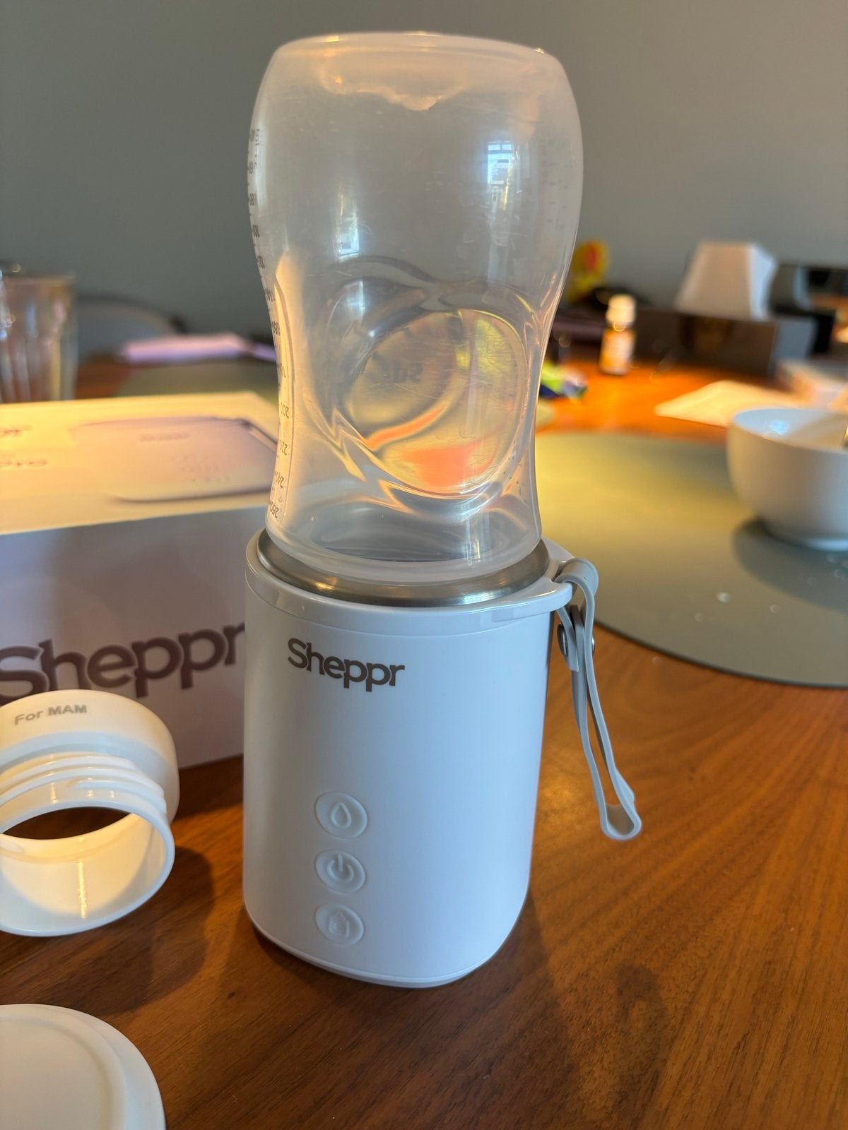 Sheppr Draagbare Draadloze Flesverwarmer, Nieuw, Ophalen of Verzenden, Draadloos, Flessen- of potjesverwarmer