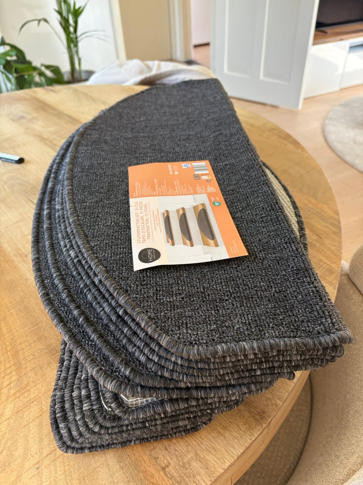 Te koop trapmatten, Ophalen, Zo goed als nieuw, Tapijt