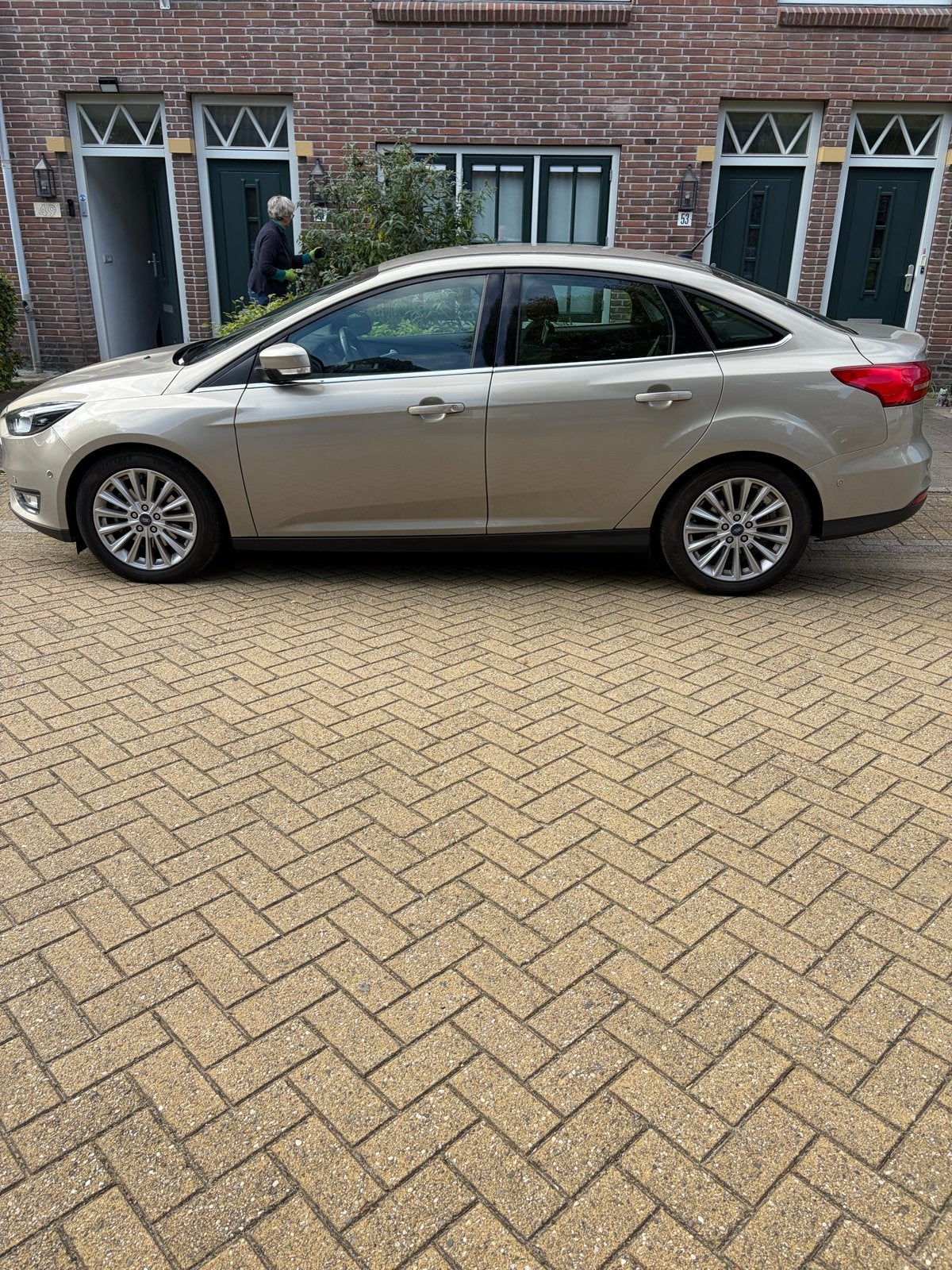 Ford Focus 1.5 Ecoboost 110KW 4-D 2017 Grijs, Auto's, 1258 kg, 1498 cc, 4 cilinders, Origineel Nederlands