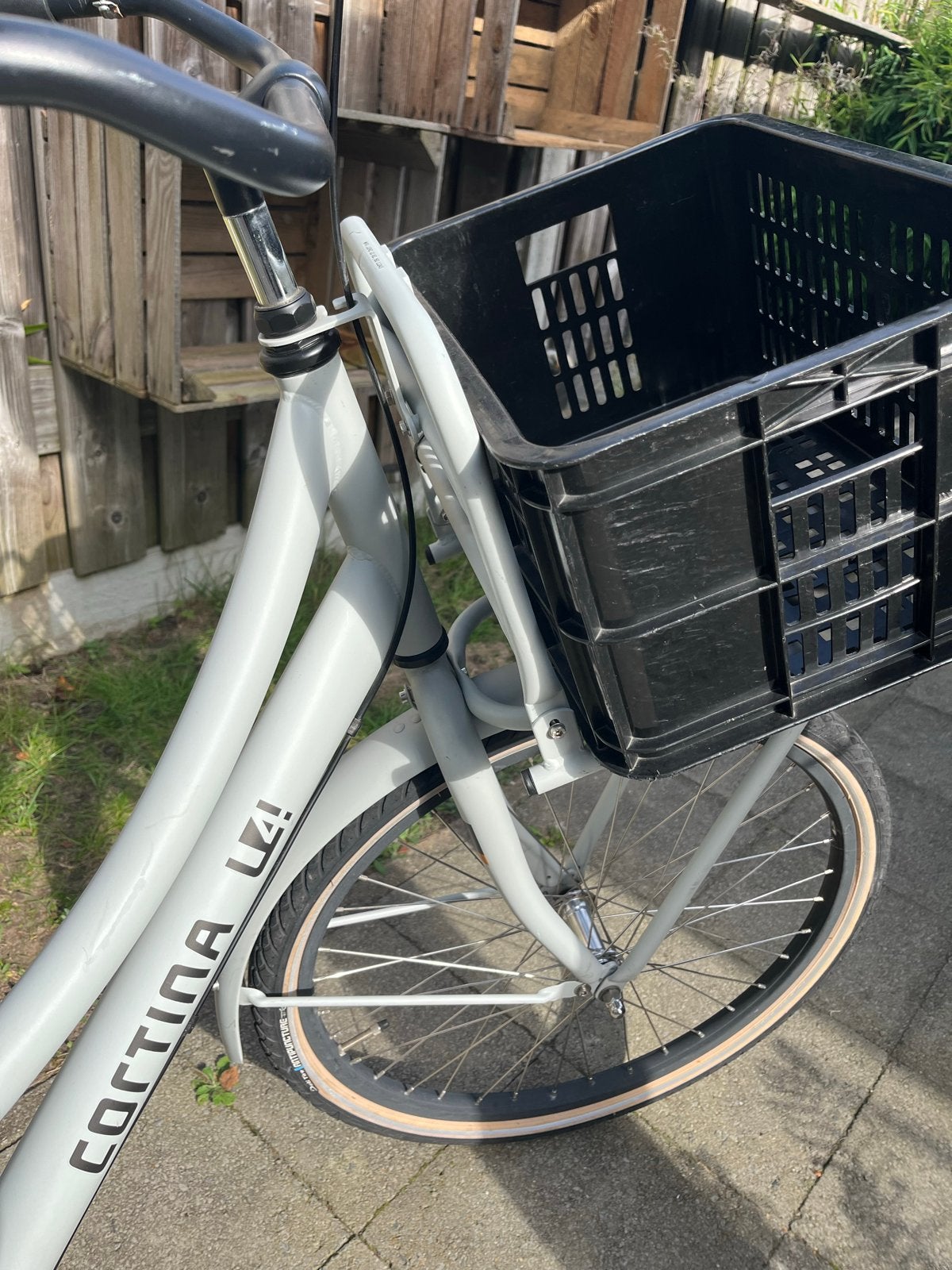 Foto 4 van Cortina U4 Transportfiets 24 inch - Lichtgrijs