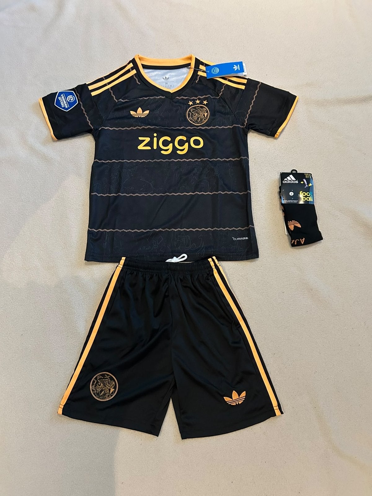 Ajax uit tenue 2026/2027 - maat 146 & 152, Ophalen of Verzenden, Nieuw, Jongen of Meisje