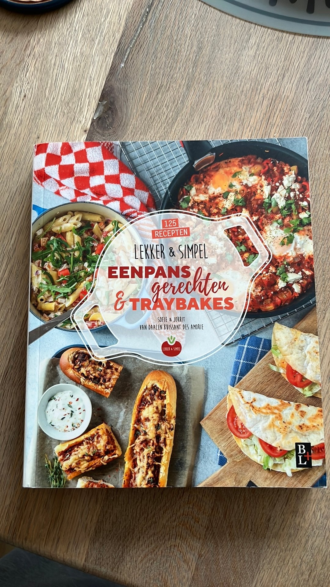 Lekker en simpel - eenpansgerechten & traybakes, Boeken, Kookboeken, Ophalen of Verzenden, Zo goed als nieuw