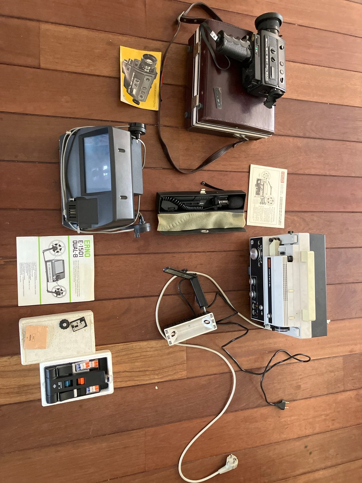 Vintage filmcamera, projector en toebehoren set, Ophalen, 8mm, Camera