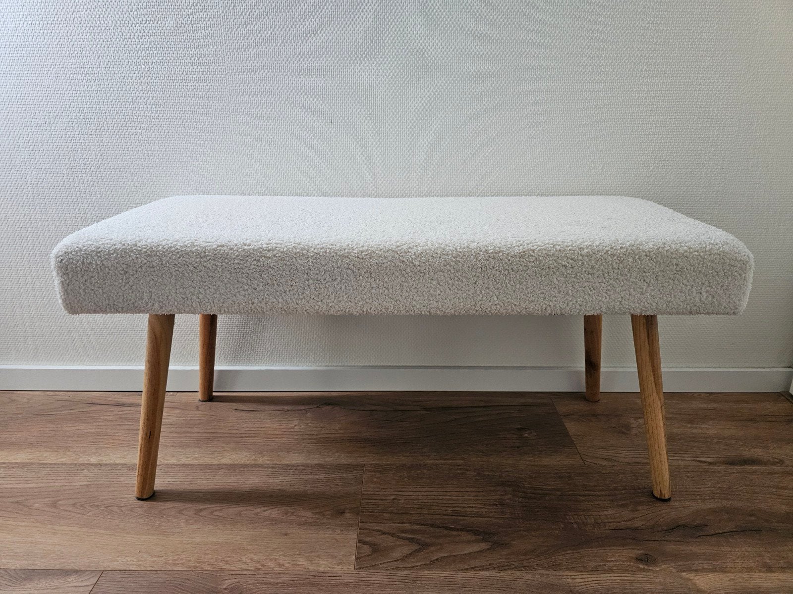 Teddy Bench - Crème Witte Poef/Bankje, Ophalen, Modern, Scandinavisch, Wit, Zo goed als nieuw