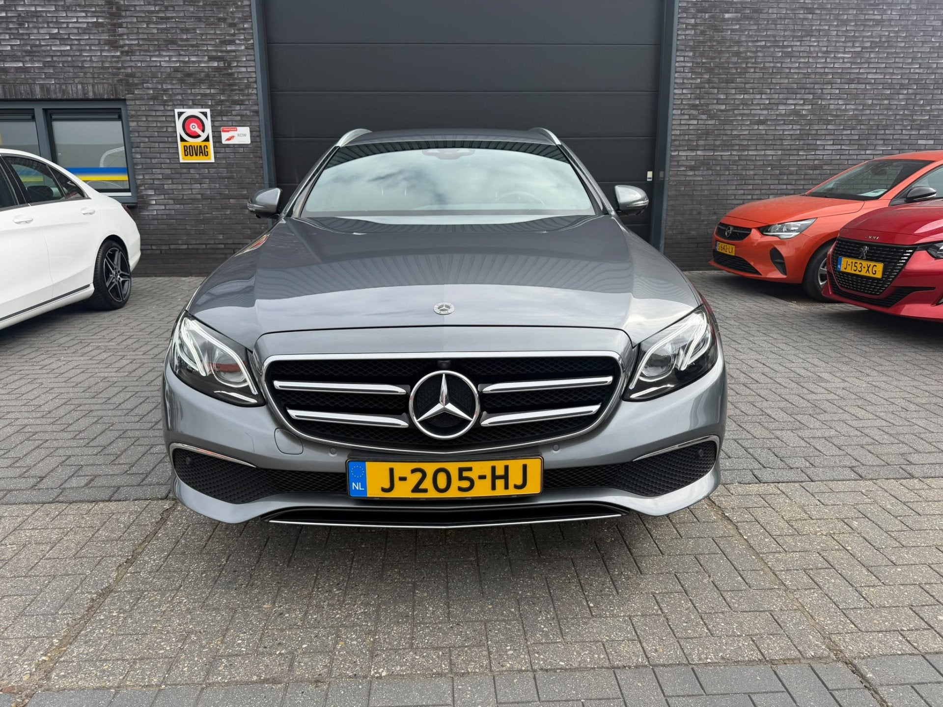 Mercedes-Benz E-Klasse Estate 200 Premium 3/6/12 MND GARANTI, Automaat, Gebruikt, Euro 6, 4 cilinders