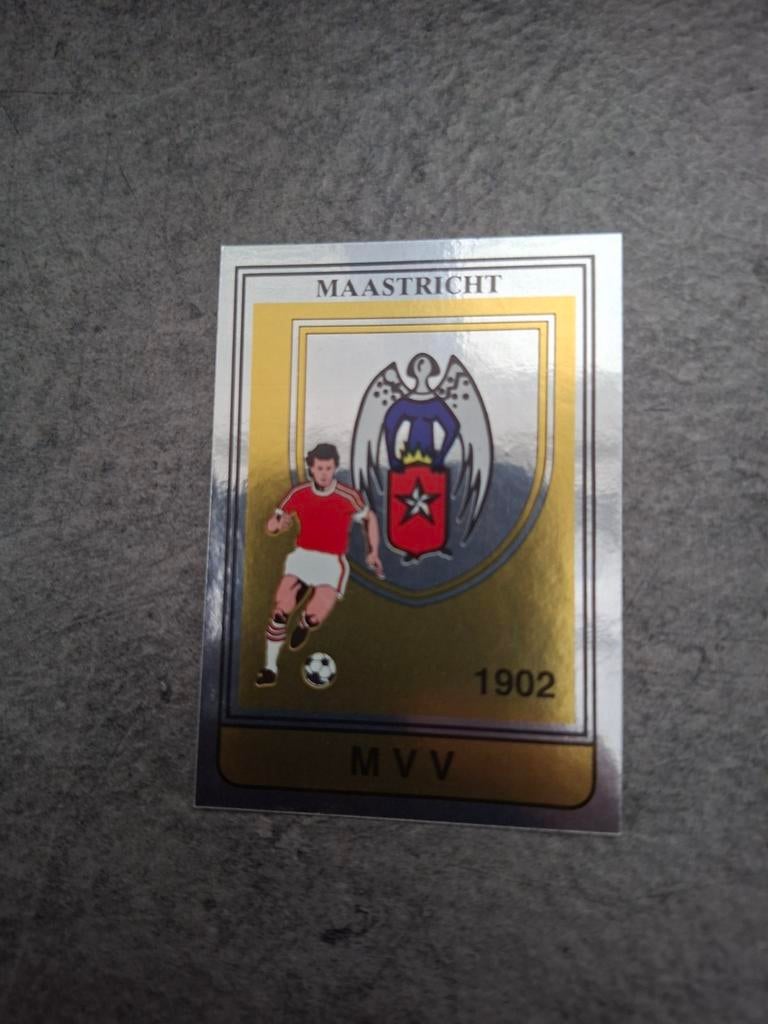 Panini sticker Voetbal 85. Embleem MVV Maastricht., Verzenden, Zo goed als nieuw, Sticker
