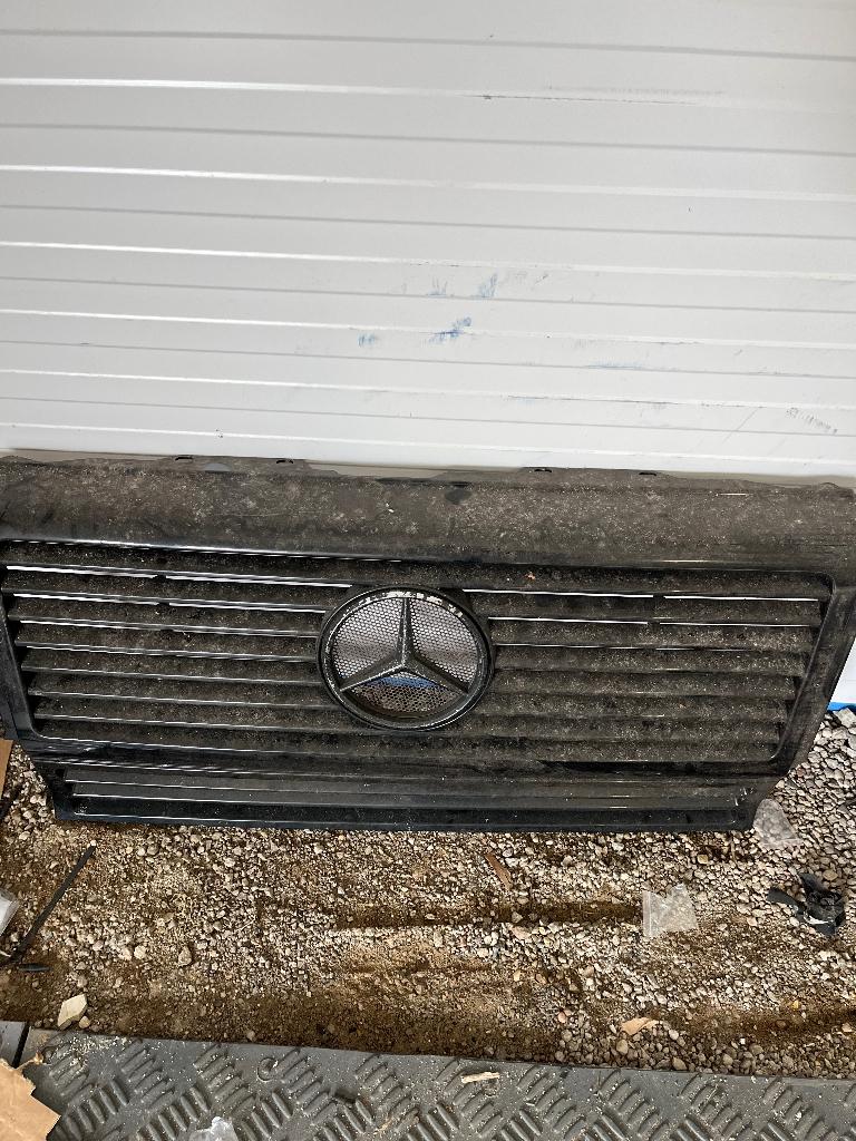 Bankjes, grille, verbreders etc etc g-klasse w463 en w460, Ophalen, Mercedes-Benz, Spatbord