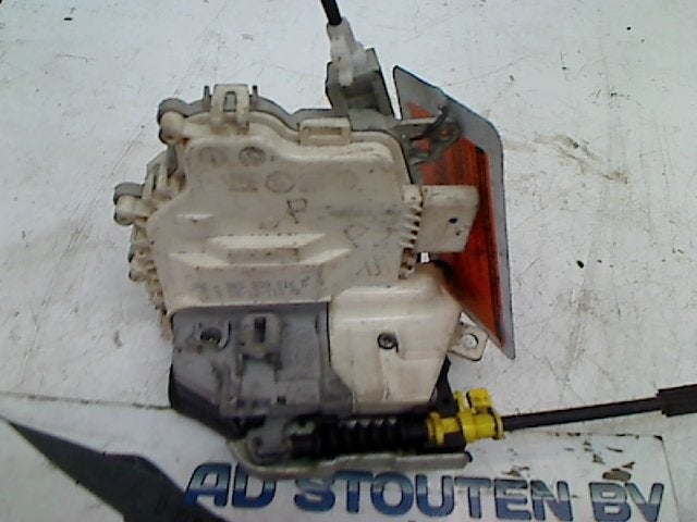 Portierslot Rechts Achter Audi A4 (B8) 2012 8K0839016D, Gebruikt, Auto-Union-Straße  1, Ingolstadt 85057, , Duitsland, Info@audi.de