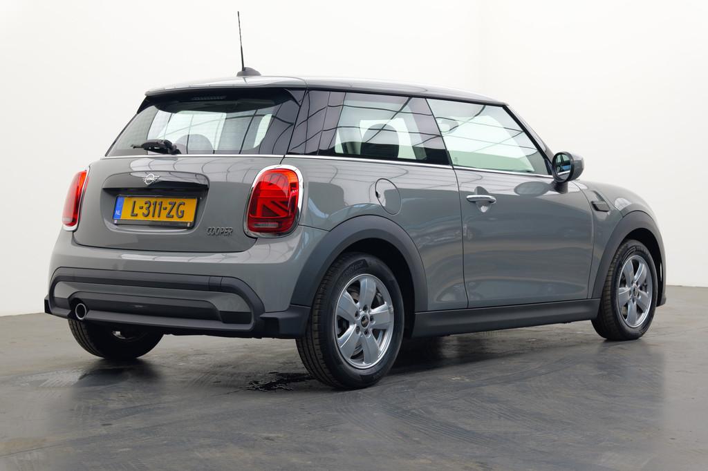 MINI Mini 1.5 Cooper Essential | Automaat | Cruise control |, Auto's, Mini, Gebruikt, Euro 6, Met garantie (alle), 49 €/maand