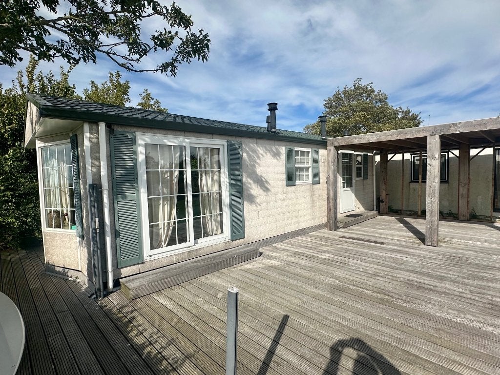 Chalet dubbelglas pannendak 2 slaapkamers incl transport ♦️