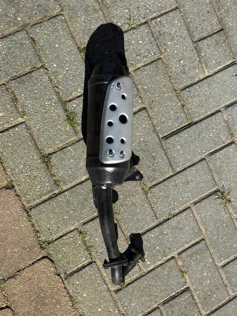 Type 3 2 takt uitlaat, Ophalen of Verzenden, Zo goed als nieuw, Uitlaat, Piaggio