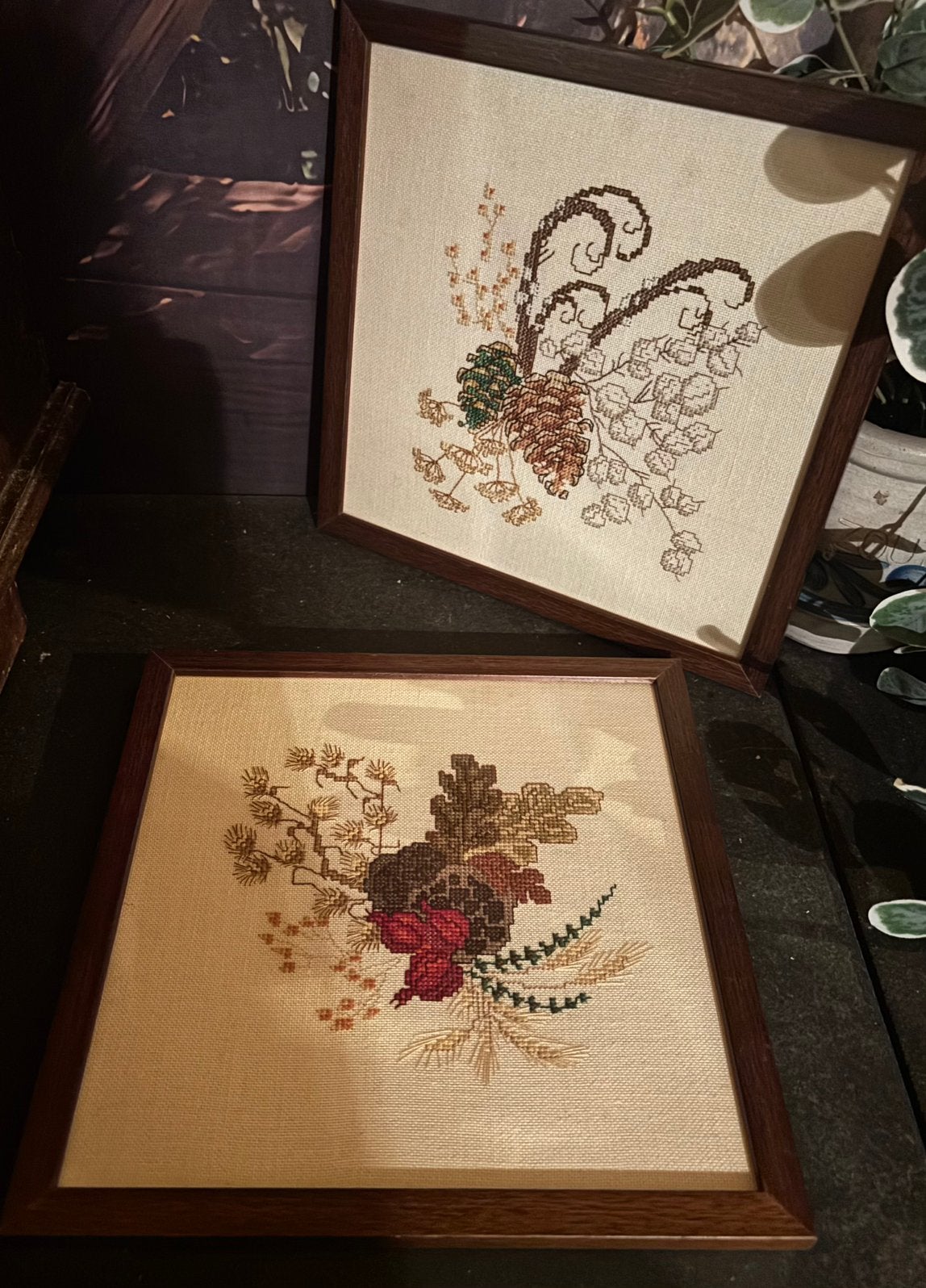 2 vintage herfststijl handwerken 25cm mooi uitgevoerd samen:, Ophalen of Verzenden