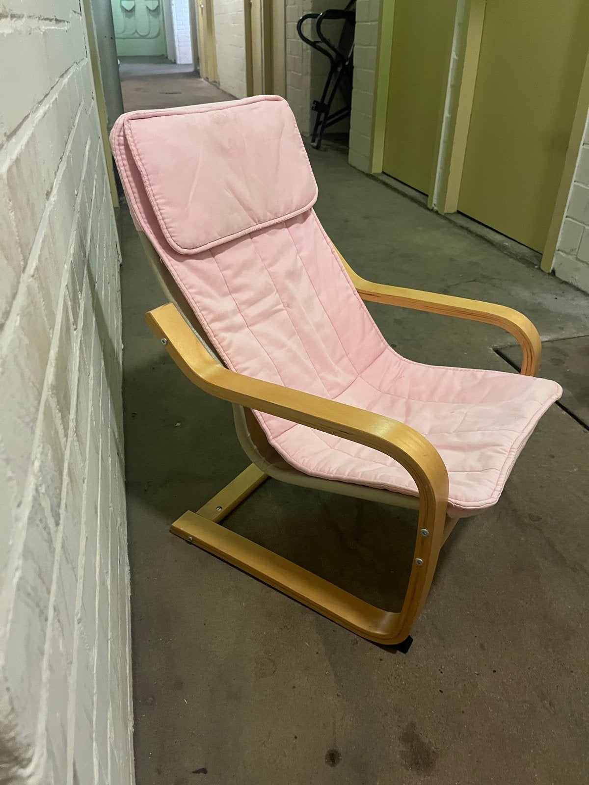 Ikea kinderstoel roze, Ophalen, Gebruikt, Stoel
