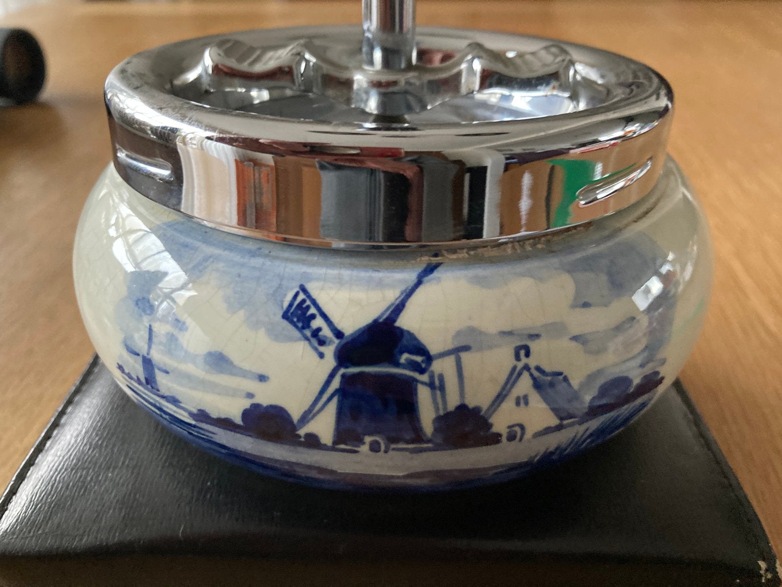 Vintage druk asbak relatiegeschenk AAO, Ophalen of Verzenden, Zo goed als nieuw, Asbak
