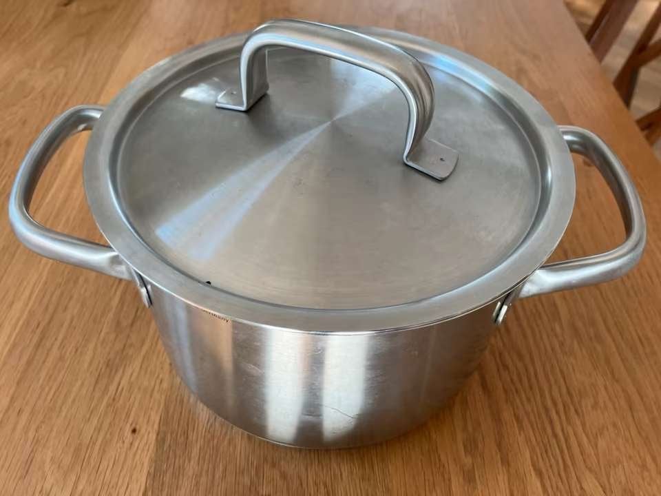 WMF Gourmet Plus Soeppan 3,9l 20cm induktie +deksel, Huis en Inrichting, Keuken | Potten en Pannen, Overige materialen, Met deksel