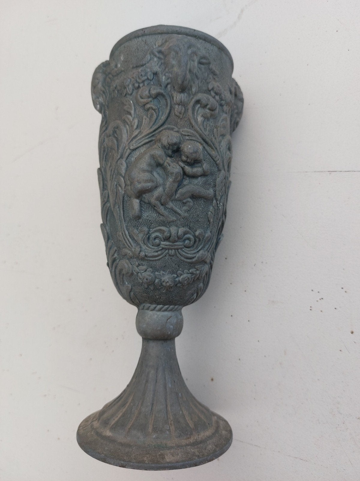 Antieke tinnen beker met reliëfdecoratie, Antiek en Kunst, Ophalen of Verzenden