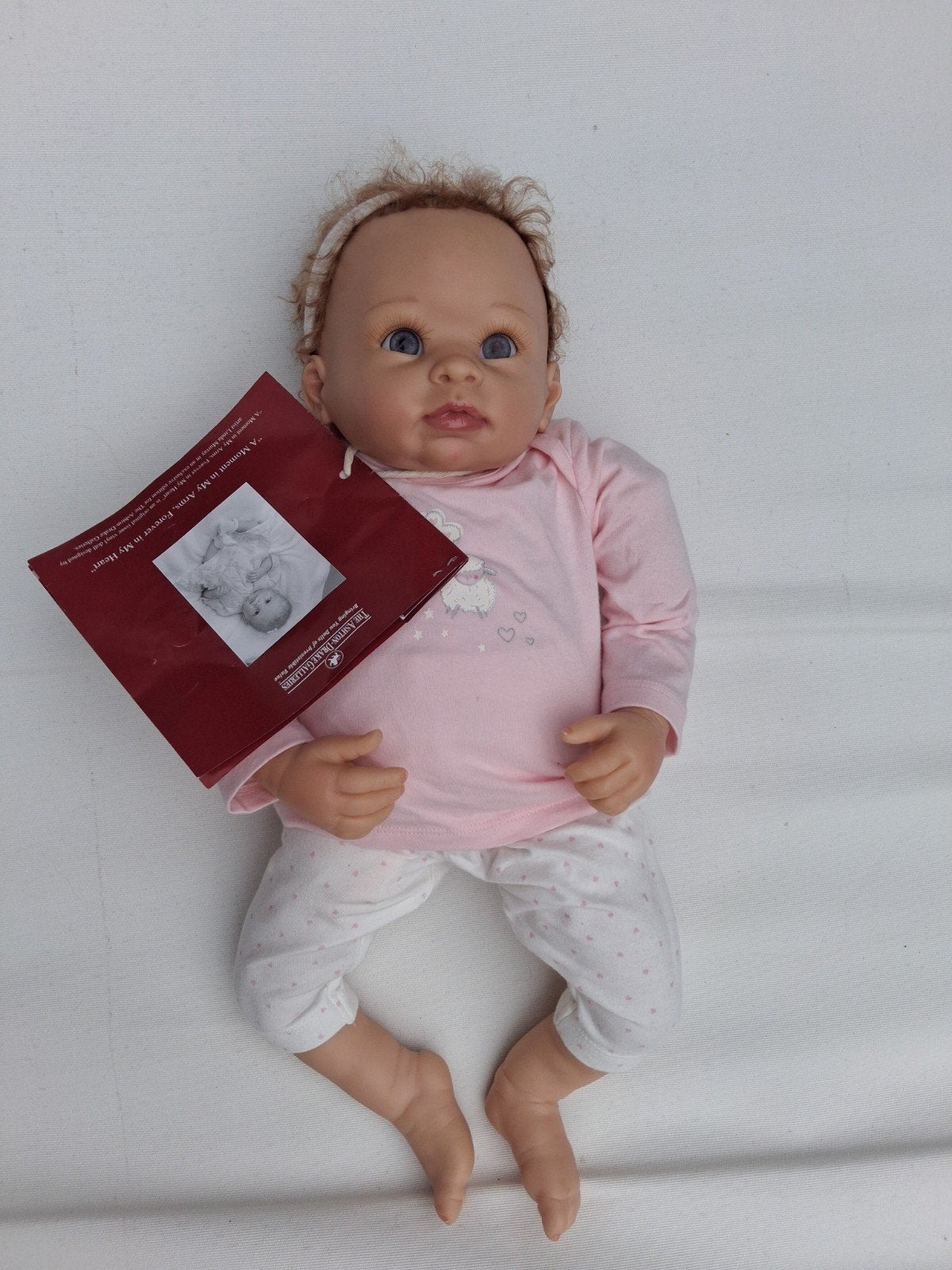 Reborn babypop met blauwe ogen en roze kleding, Ophalen of Verzenden, Zo goed als nieuw, Babypop