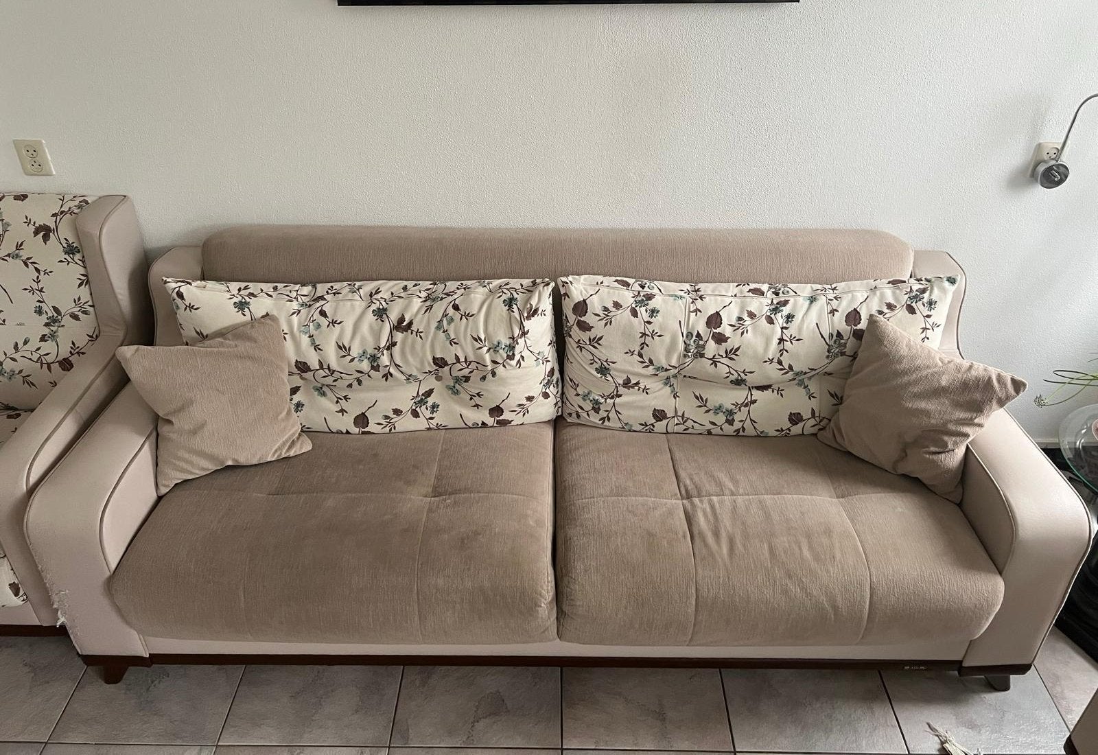Comfortabele bankstelsel met bloemmotief en kussens, Ophalen, Gebruikt, 150 tot 200 cm, Tweepersoons