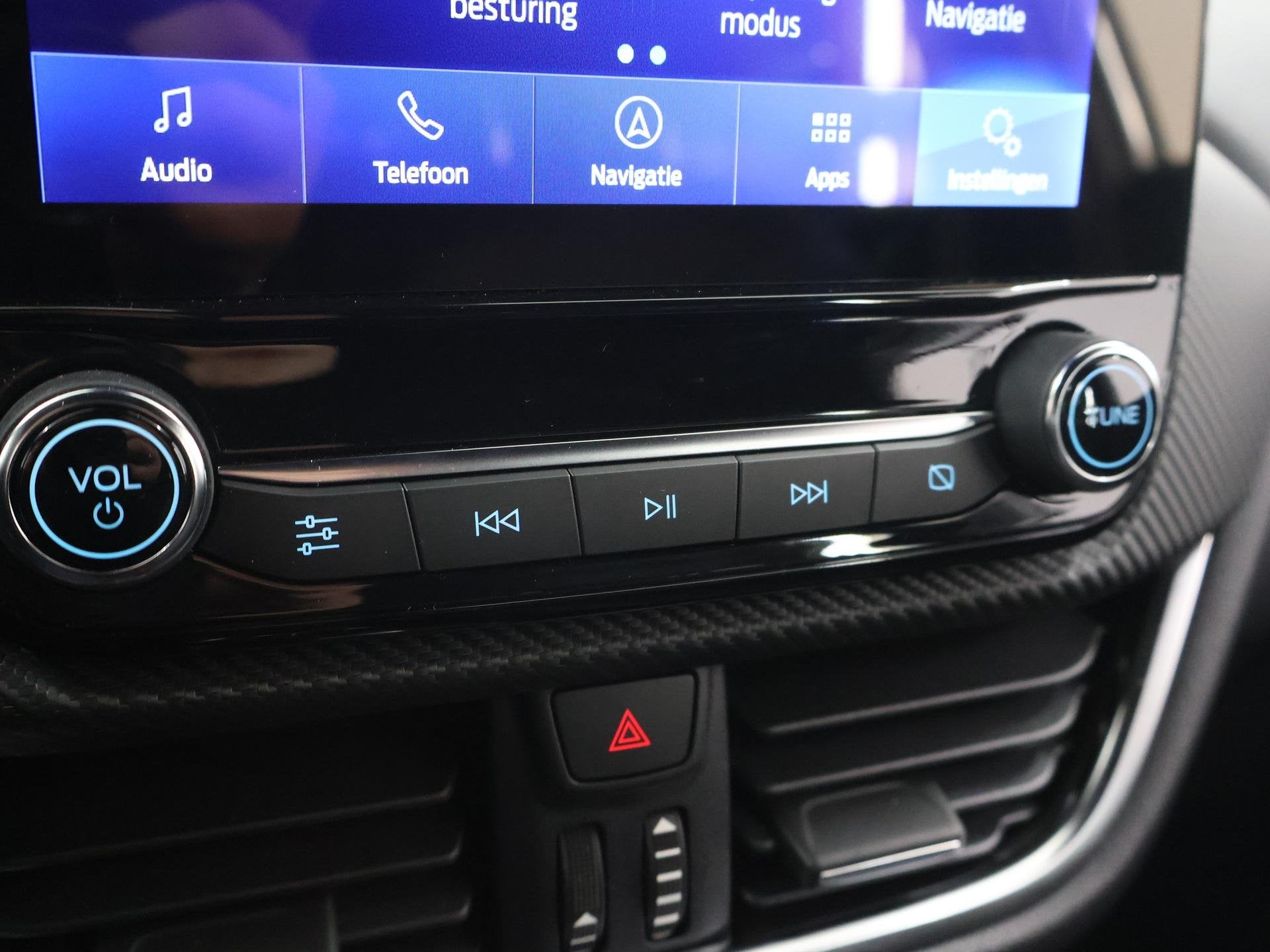 Foto 21 van Ford Puma 1.0 EcoBoost Hybrid ST-Line X | Winterpakket | Cru