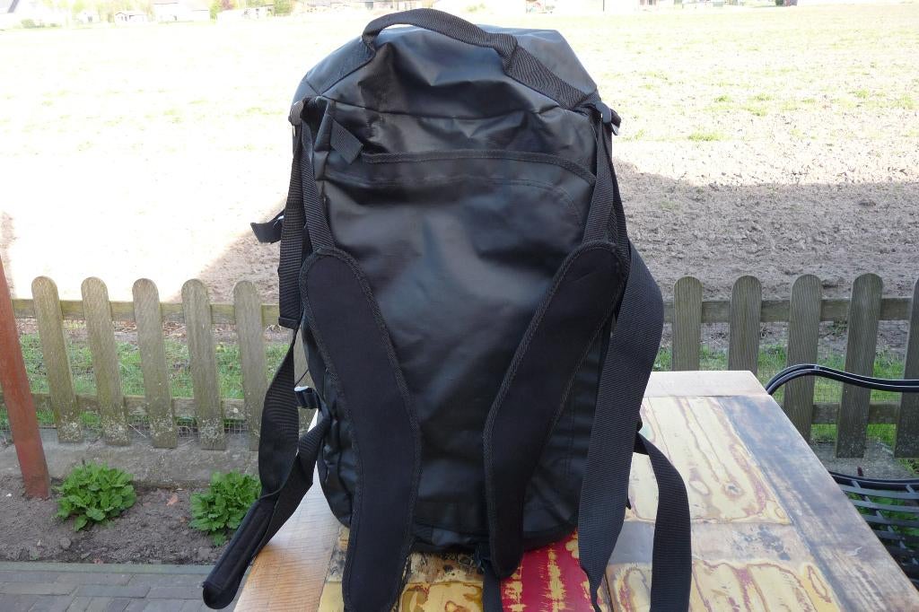 mooie zwarte reistas/rugzak, 40 tot 60 cm, 30 cm of meer, Zwart, Ophalen of Verzenden