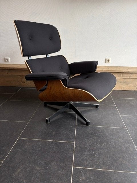Vitra Eames Lounge Chair 60th Anniversary Limited Edition, Huis en Inrichting, Fauteuils, Vitra, Design, 75 tot 100 cm, Ophalen of Verzenden