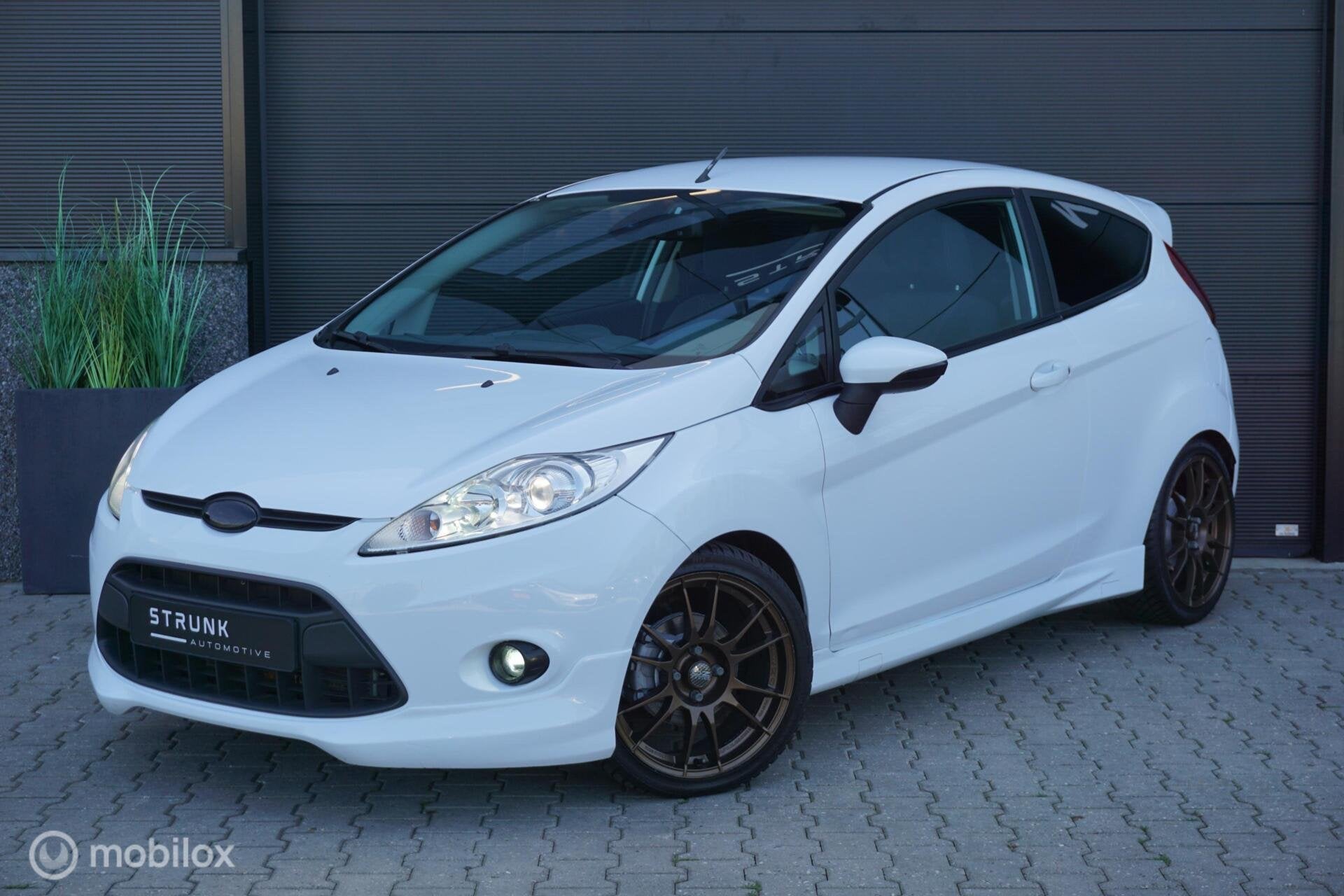 Ford Fiesta 1.25 Sport ST-line Led 17 Clima Bluetooth inch O, Auto's, Ford, Voorwielaandrijving, Euro 5, 4 cilinders, 82 pk