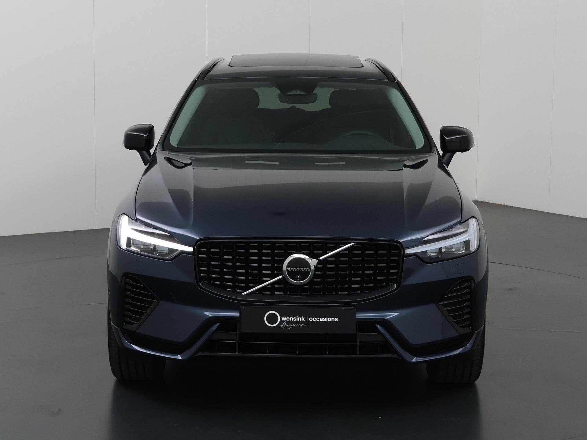 Volvo XC60 2.0 T8 Plug-in hybrid AWD Ultra Dark | Panoramada, Auto's, Automaat, Gebruikt, Euro 6, 4 cilinders