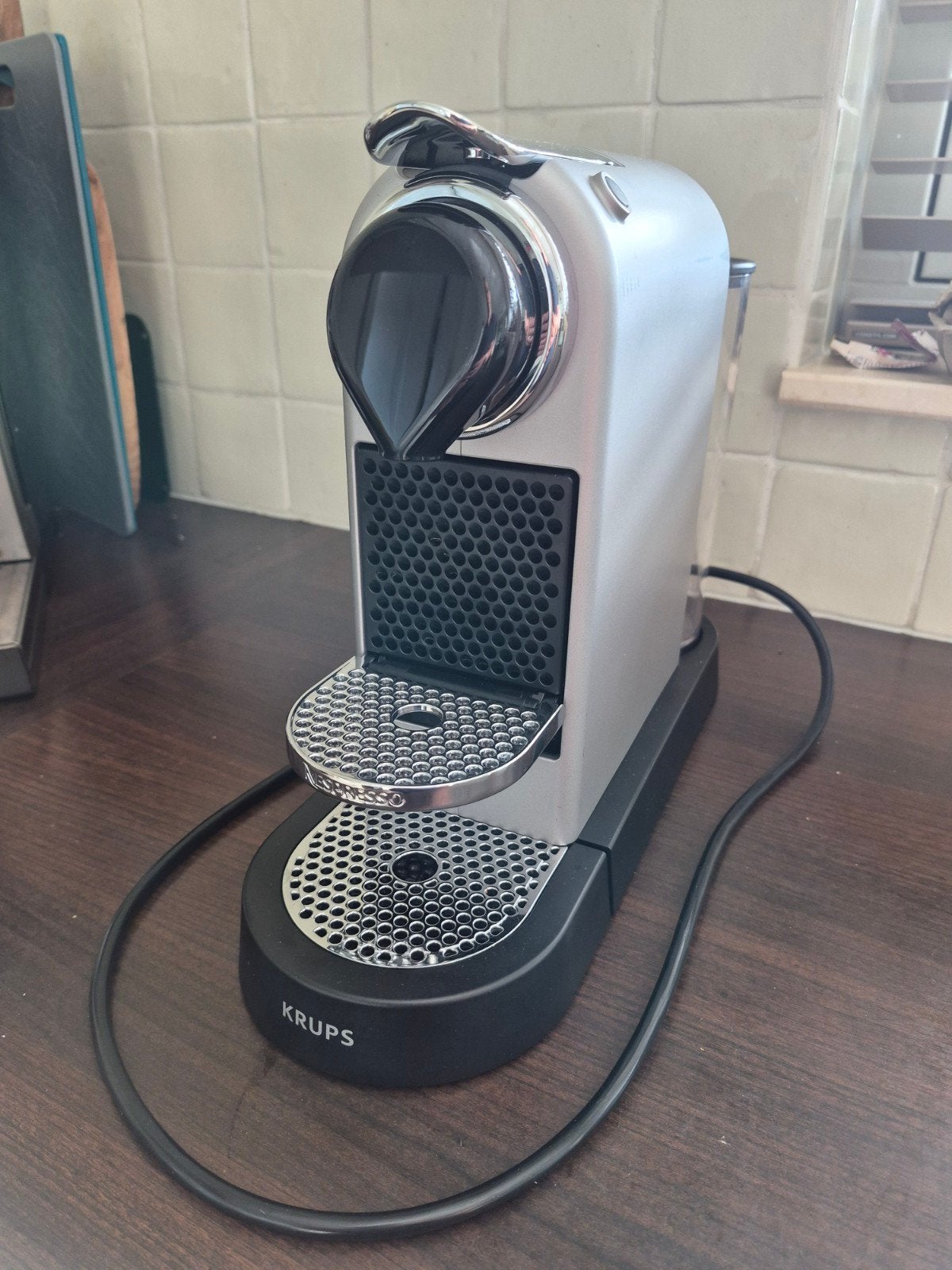 Krups Nespresso Citiz, Koffiepads en cups, Espresso apparaat, Ophalen of Verzenden, Zo goed als nieuw