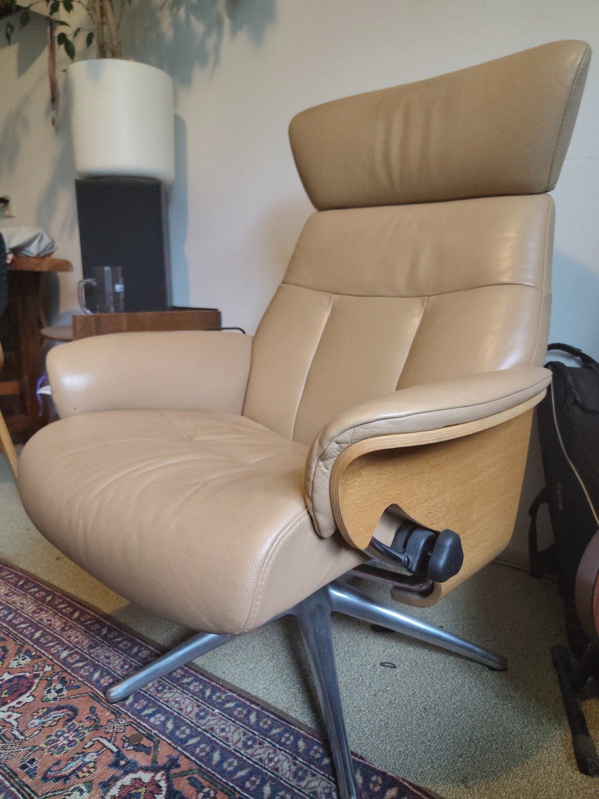 flexlux Leren Relaxfauteuil - Beige met Houten Details, Modern, Comfortabel, Gebruikt, 100 tot 125 cm, 75 tot 100 cm