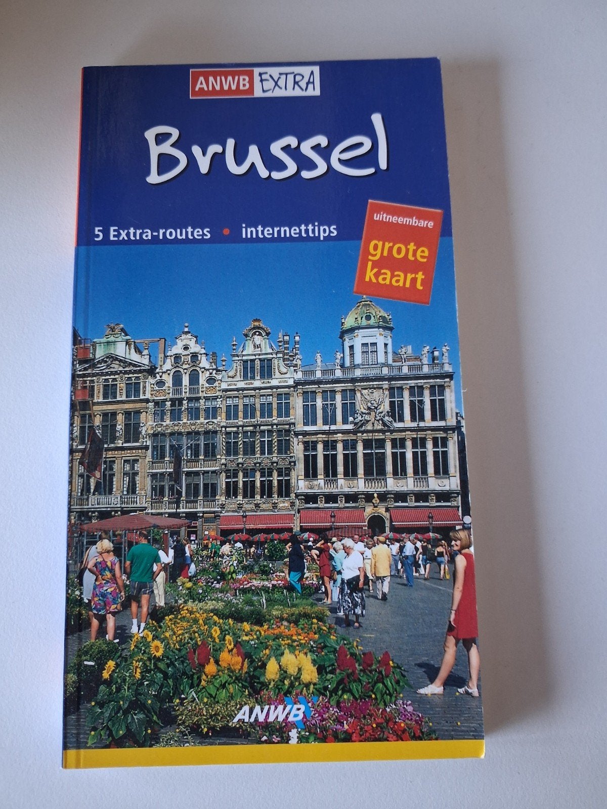 ANWB Extra Brussel Reisgids met kaart en routes, Europa, Ophalen of Verzenden, Zo goed als nieuw, Reisgids of -boek