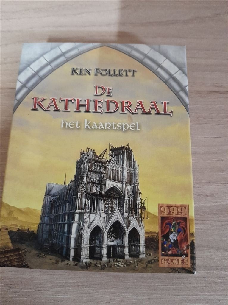 De kathedraal - het kaartspel - 999 games - s4042, Verzenden, Zo goed als nieuw