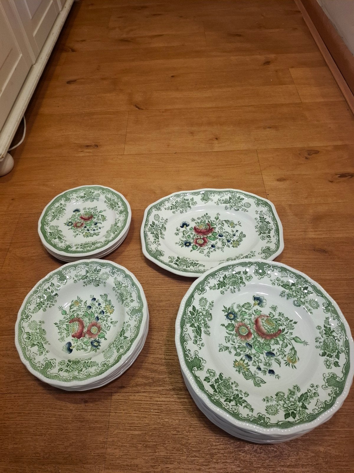 Enouch Wedgewood Balmoral, Ophalen