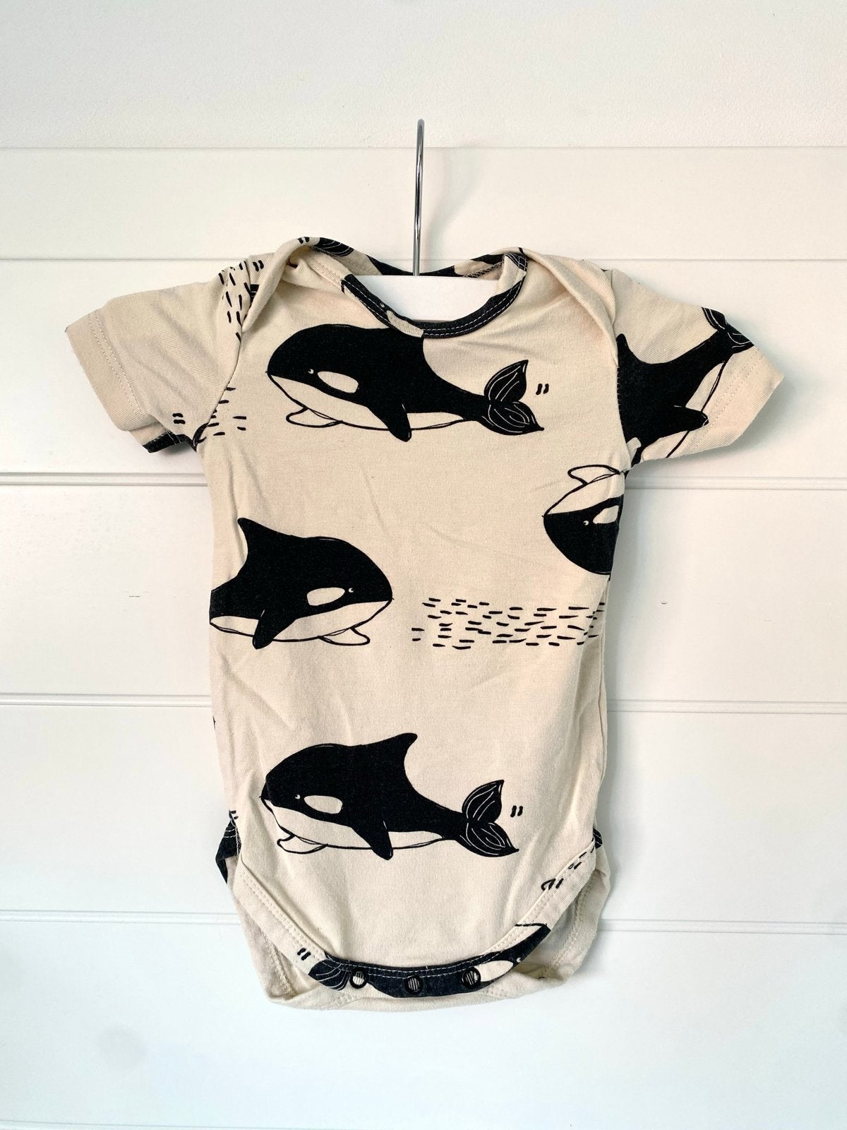 Hema romper met orka's, maat 50-56, Ophalen of Verzenden, Gebruikt, Jongetje of Meisje, Nacht- of Onderkleding