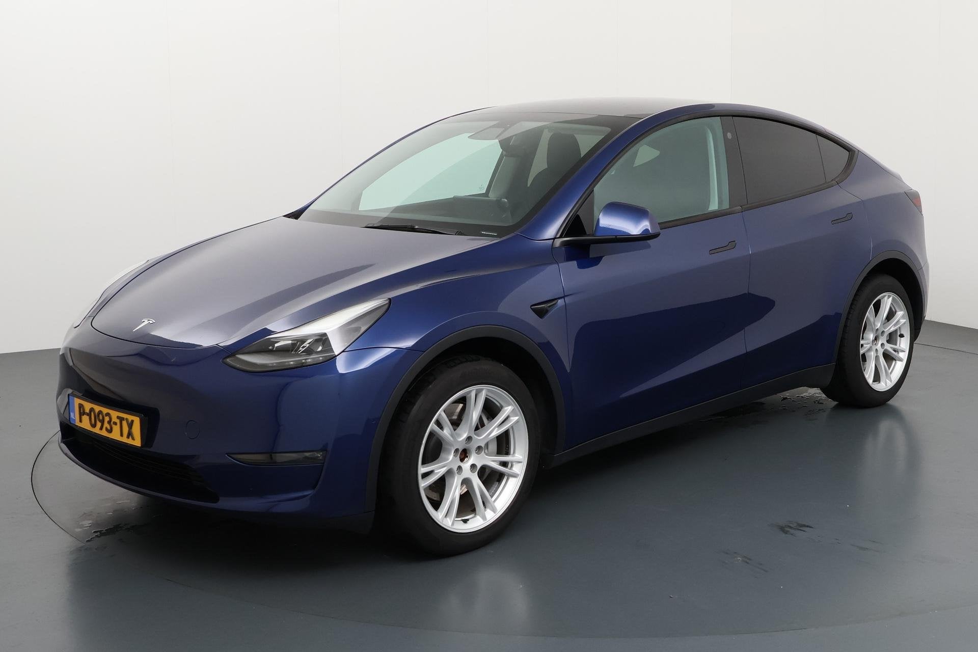 Tesla Model Y Long Range AWD 75 kWh Elektrisch genieten van, Auto's, Tesla, Automaat, Stof, Gebruikt, 495 min