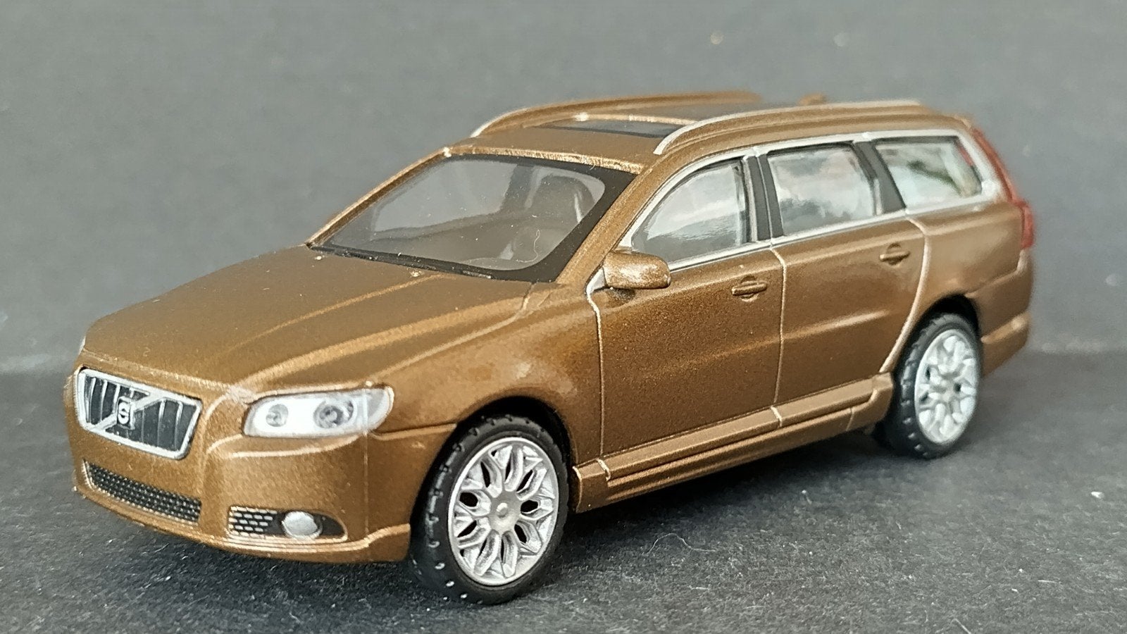 Volvo V70 2000 1:43 Rastar Pol, Hobby en Vrije tijd, Overige merken, Auto, Verzenden, .