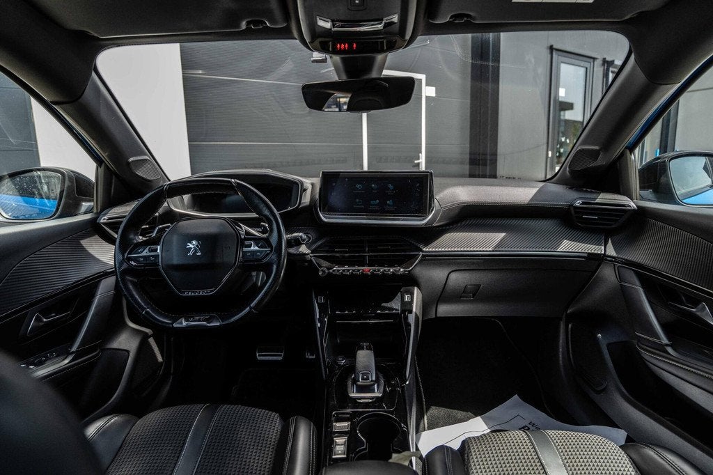 Peugeot 208 1.2 PureTech GT-Line Keyless|Navi|Carplay|VOL!, Parkeersensor, 1199 cc, 1133 kg, Blauw